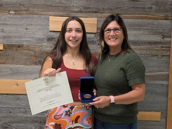 Aimée Bernatchez-Provençal : Récipiendaire de la médaille académique du Gouverneur général du Canada