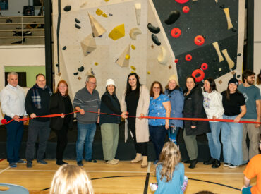 Inauguration du nouveau mur d’escalade à l’école des Prospecteurs